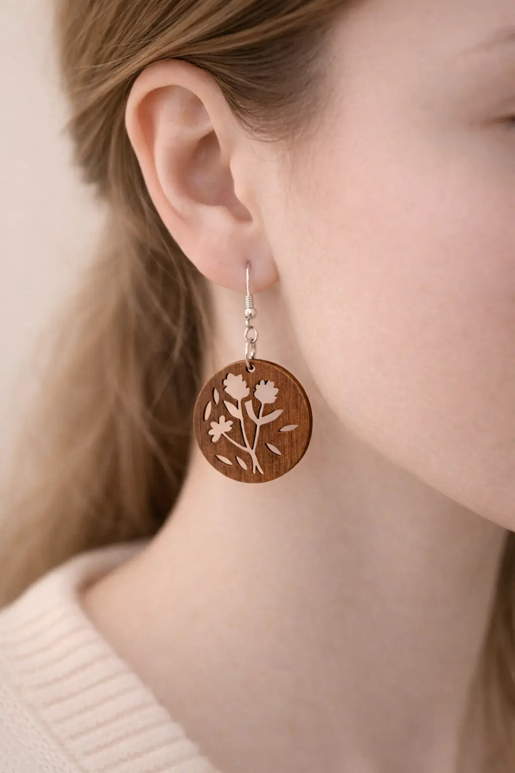 Puiset kukkakorvakorut